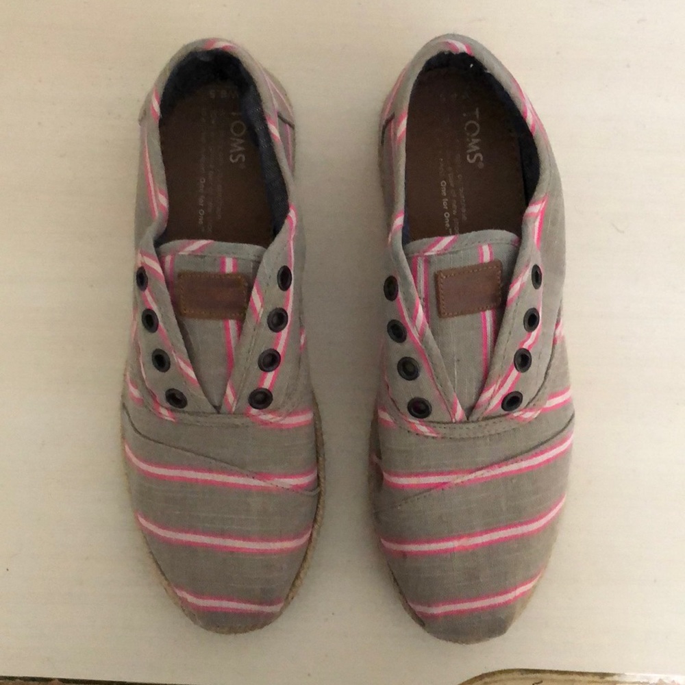 TOMs - Picture 2 of 3